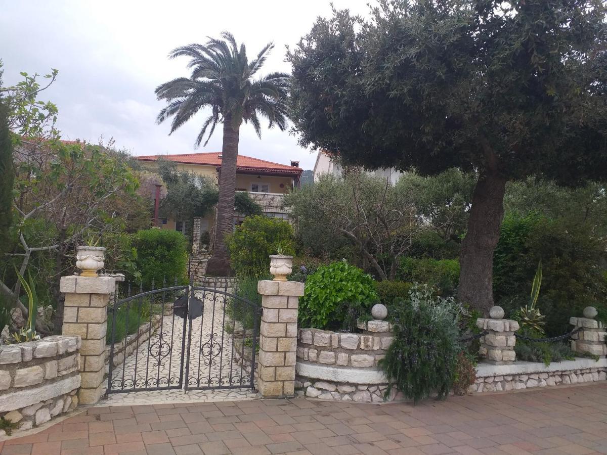 Apartments Picolo Paradiso Miljenko Debelic Barbat na Rabu 외부 사진