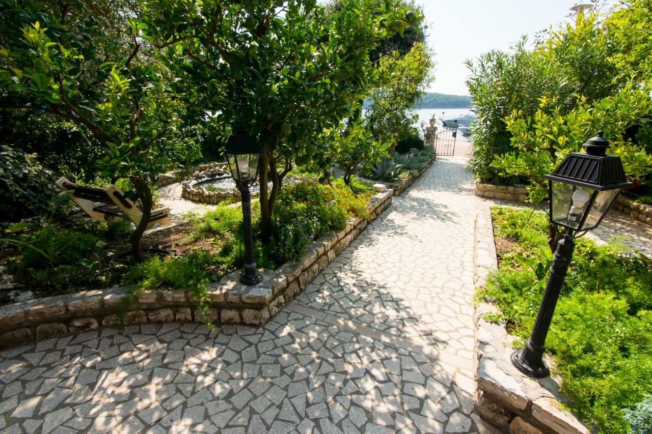 Apartments Picolo Paradiso Miljenko Debelic Barbat na Rabu 외부 사진